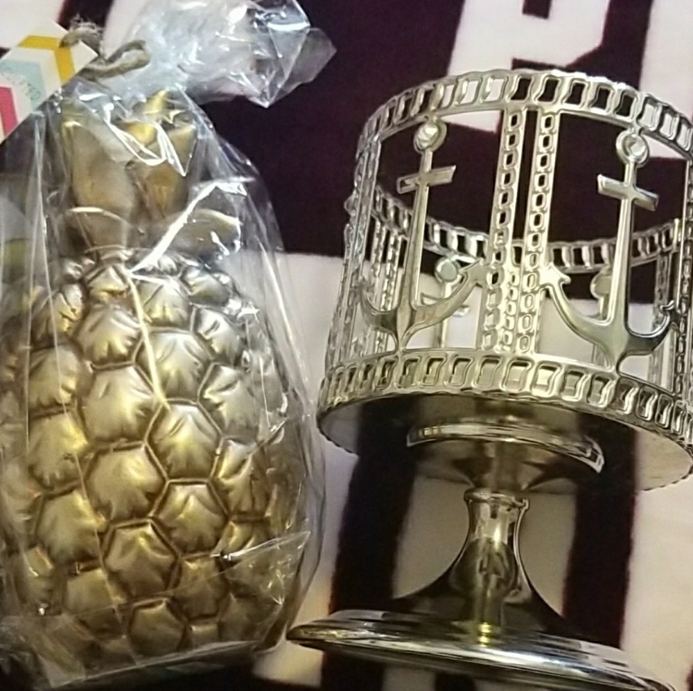 Bath and Body Works Anchor Candle Holder& candle.